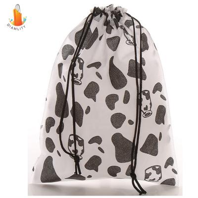 China Custom Fancy Drawstring Promotional Non Woven Gift Bag Recyclable for sale