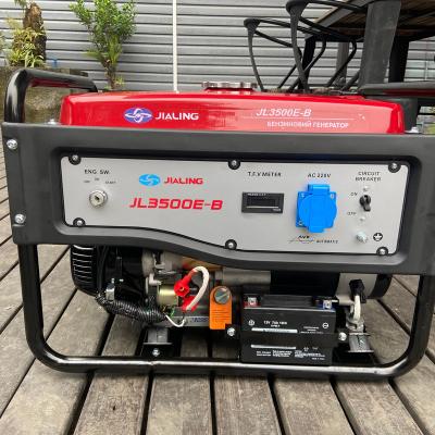 China 2000Watt 2800W 3000W Open Frame Powerful Gasoline Generator Outdoor Portable Generators 0.6L for sale