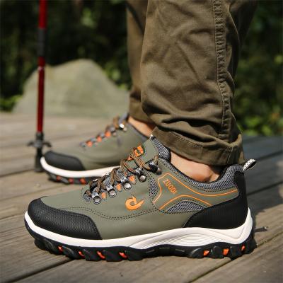 China Low Top Tactical Outdoor Mountaineering Boots Hiking Boots Large Size Men's Shoes for sale