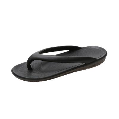 China New Fashion Trend Women's Lightweight Non-slip Slippers Flat Flip Flops One Pedal Beach Flat Sandals for sale