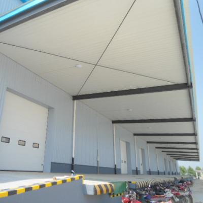 China Large Span Construction Traditional Prefab Steel Shopping Mall for sale