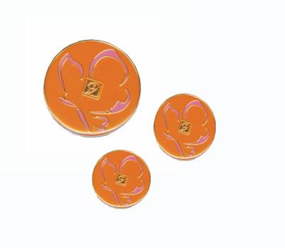 China Popular high end hot sale good quality product button pin badge with customized LOGO for sale