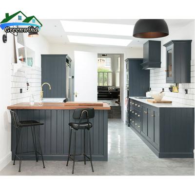 China Durable kitchen with new white and navy shaker cabinets for sale