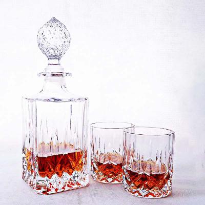 China 25OZ 750ML Square Vodka Glass Whiskey Drinking Decanter Set With 4 Whiskey Glass for sale