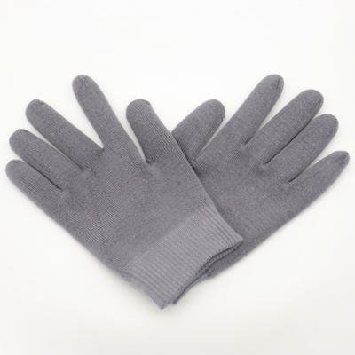 China Gray Gel Beautifying Gloves Moisturizing And Rejuvenating Exfoliating Gloves HTG2021028 for sale