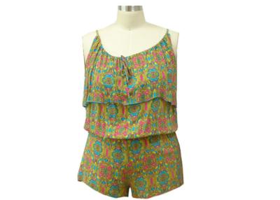 Chine Shorts d'une seule pièce tissés doucement visqueux de barboteuse de salopettes occasionnelles de dames avec le dessus de couche de remorquage à vendre