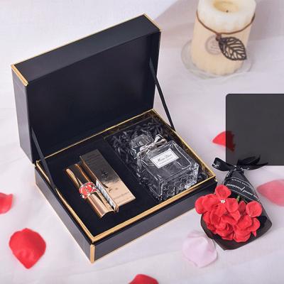 China Recycled Black Materials Logo Luxury Gold Foil Clamshell Lipstick Set Gift Box Candy Gift Box For Packaging for sale