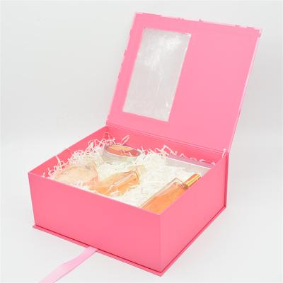 China Recyclable Luxury Packaging Box Cosmetics Lip Gloss Set Pink PVC Window Paper Cosmetic Gift Box Box for sale