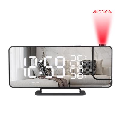 China Fashion Radio Modern Resolution Night Alarm Clock Projection Mirror Best-Selling Automatic Sensitivity Adjustable Clock for sale