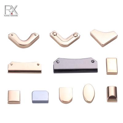 China Metal Custom Many Kind Of Metal Accessories Belt Stopper Bag Strap Buckle Handbag Strap End Clip Zinc Alloy Buckle For Bag Strap End for sale