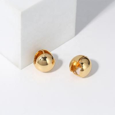 China TRENDY Simple Silver Stud Earrings18k Steerling Earrings With Balls for sale