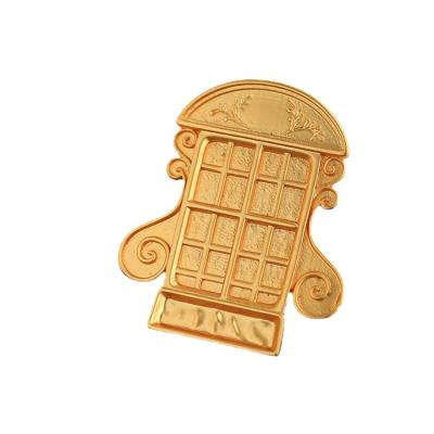 China Wholesale Gold Fashion Brooch For Ladies Matte Gold Frosted Texture Phone Antique Cabin Brooch for sale