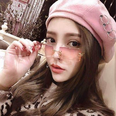 China Fashion Sunglasses 2021 New Brand Designs Shades Of The 90S Style Fashion Sun Glasses Small Square Rectangle Rimless Sun Glasses for sale