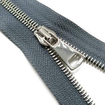 China Classic Style Nickel Free Custom 30 cm Platinum Teeth #5 Open End Band Metal Zippers for sale