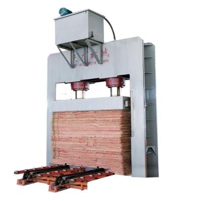 China Factory compressed wood pallet molding plywood door trim saw cold press wood laminating machine for sale