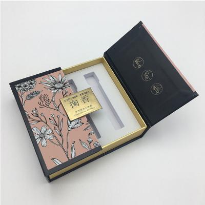 China Ordner Box Typ Leere Kosmetik-Sets Geschenkboxen für Lippenstift Flasche Parfümöl Flaschen zu verkaufen