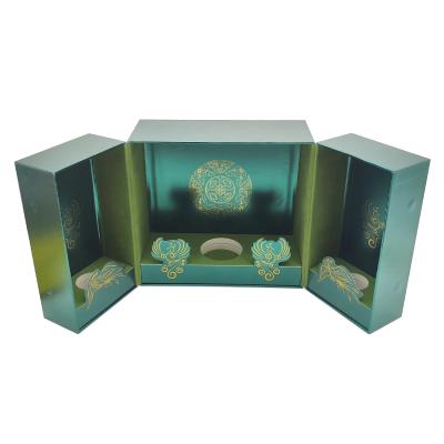 China Custom Printed Green Festival Box Luxury Cosmetic Folding Cardboard Rigid Hard Magnetic Gift Box for sale