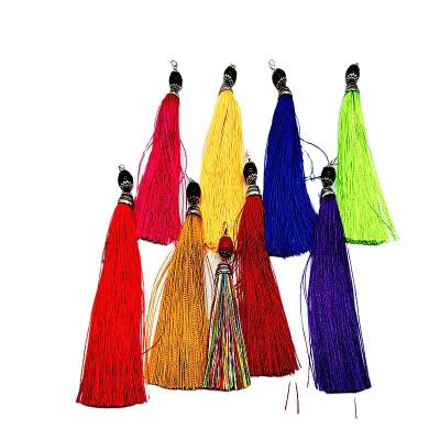 China Wholesale Mixed Latest Lasting Sapphire Red Green Brown Color In Stock Silk Tassel Thickness Tassel for sale