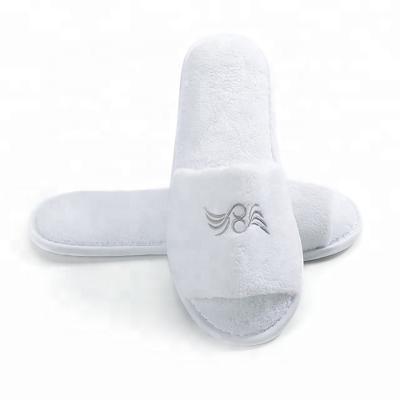 China Hotel Airline Spa Fleece Home Moving Exquisite White Disposable Coral Slipper For ASHIYA BAYCOURT CLUB GUEST ROOMS for sale