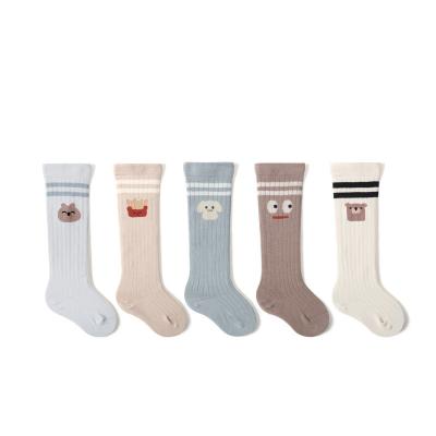 China Wholesale QUICK DRY Kids Boys And Girls Paint Cotton Spring And Summer Over The Knee Cartoon Long Loose Leg Organic Cotton Baby Socks for sale