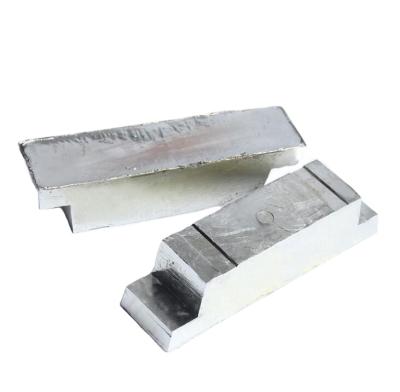 China High quality industry tin ingots are sold with high purity and good quality for sale