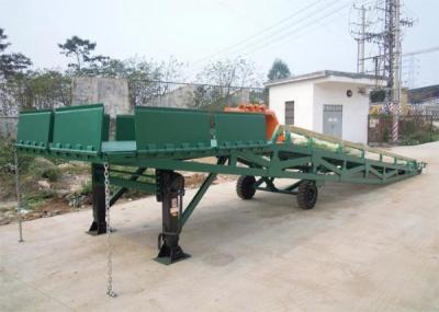 China Q235B Three Sided Mobile Dock Ramp Applied Container Loading And Unloading Cargoes for sale