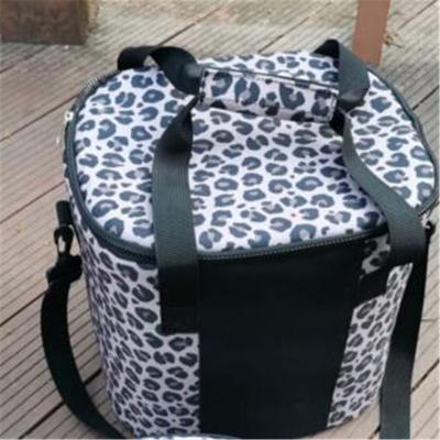 China Free Shipping Portable Waterproof Monogram Leopard Cooler Bag Personalized Large Capacity Summer Leopard Insulated Cooler Bags DOM1111855 for sale