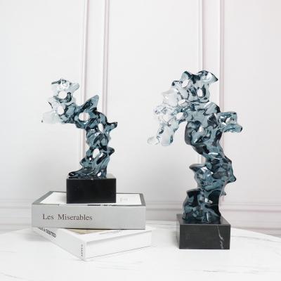 China Europe Customized Modern Decorative Clear Resin Polyester Epoxy Resin Crystal Transparent Sculpture for sale