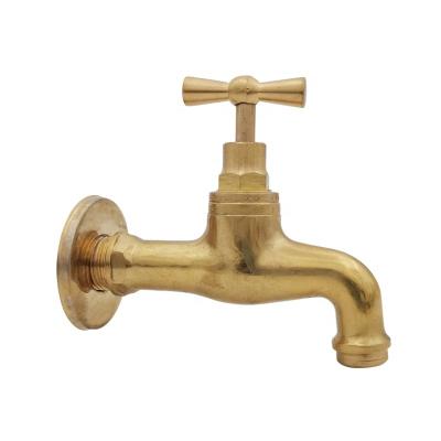 China Modern brass polished outdoor water bibcock garden tap 1/2 clod water tap faucet for sale