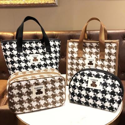 China Fashion Vintage Plaid Cosmetic Bag Cartoon Pattern Portable Canvas Travel Rectangle Cosmetic Bag With Zipper for sale