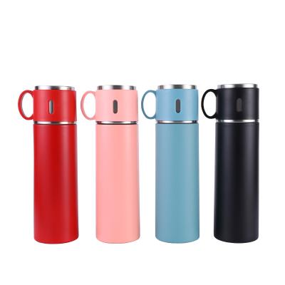 China Sustainable Drinking Water Good Quality 500ml Small Cup And Double Wall Insulated Vacation Water Bottle for sale