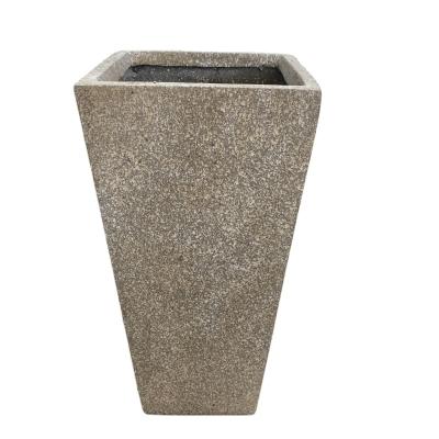 China Large Capacity Pastoral Outdoor Tall Garden Planters Floor Pot Cement Vase for sale