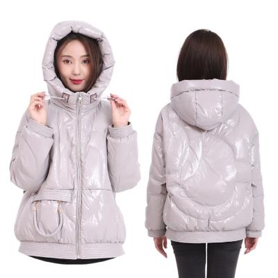 China Waterproof 2023 winter white duck down bread female loose thin warm clothes short lazy custom down jacket winter T010 for sale