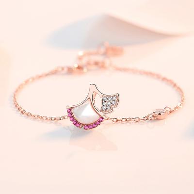 China FASHIONABLE Sweet Design 925 Sterling Ginkgo Leaf Diamond Bracelet for Women for sale