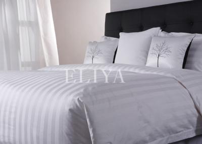 China 100% Cotton 3cm Stripes Luxury Hotel Bedding Sets 200TC Embroidered Hotel Bed Set for sale