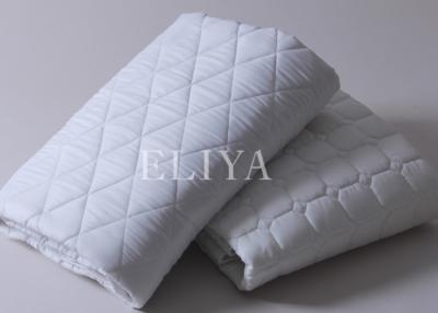 China Hotel Flat Elastic Polyester Hollow Mattress Topper Protector With Quilt Design and OEM Service for sale