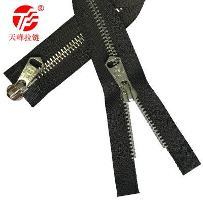 China Auto Lock Zipper Manufacturers Metal Zipper #8 Long Black Nickel Anti Open Garment Eco Friendly Open Zipper Various Colors Are Available for sale