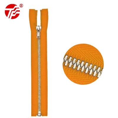 China Metal Automatic Lock Zipper Puller 5# Metal Open Tooth Gold Double Zipper Point Pated Teeth Garment Accessories Hardware Accessories Supply Zipper for sale