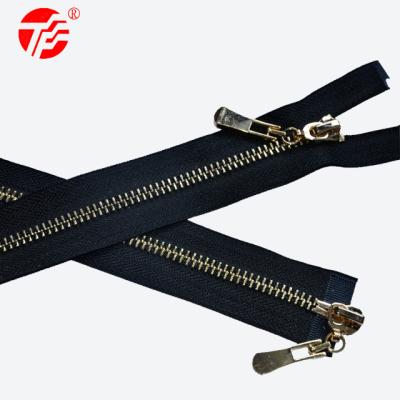 China Double Sliders Zipper Manufacturers 5# Y Teeth Zipper Through Double Pull Head Zipper Fastener Men Wear Decorative Zipper Bright Silver for sale