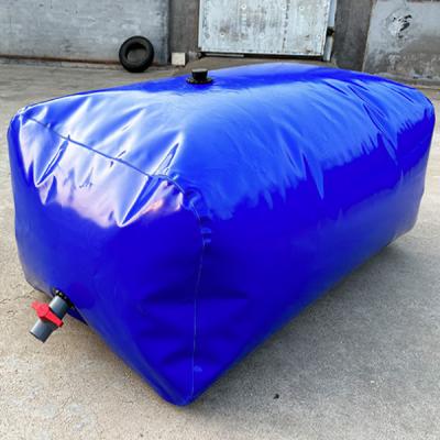 China Tarpaulin 1000 Gallons Water Storage PVC/TPU Bladder Tank With Valve for sale