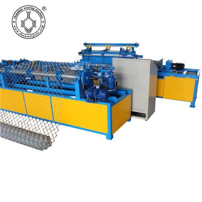 China Building Material Shops Fully Automatic Chain Link Fence Machine For 25 * 25 - 100 * 100 Mm Mesh Size for sale