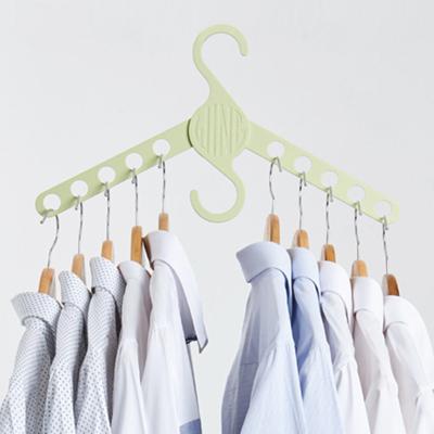 China Travel Folding Collapsible Cloth Hanger Wonder Use Magic Multiple Adjustable Hangers Magic Hangers For Clothes for sale