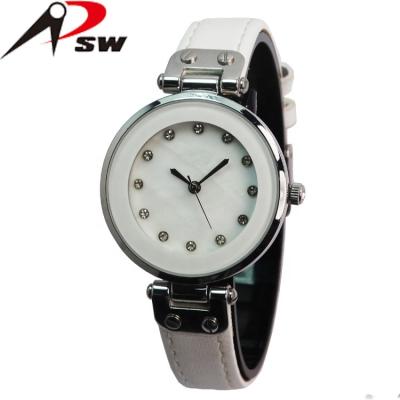 China Non-Specific Luxurious Women's Non-Specific Leather Casual Band Fashion Quartz Fashion Quartz Wrist Alloy Analog Watch for sale