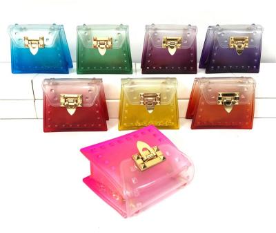 China 2021 Daily Used Transparent Jelly Purse Rivet Mini Shoulder Bag Simple Elegant Transparent Chain Purses for sale