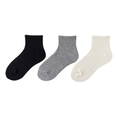 China Wholesale new style sports socks women college style hot shorts tube QUICK DRY socks unisex women for sale