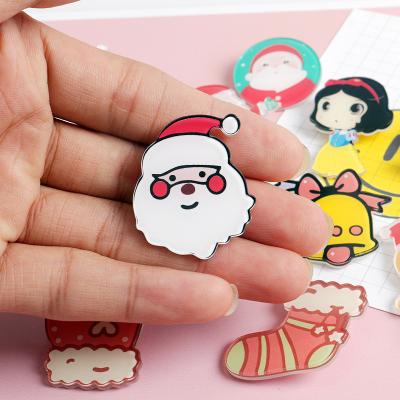 China 2022 Hot Top Selling Insti Fashion Merry Christmas Paty Decoration Gifts For Kids Top Fashion Safe Box Acrylic Pin Badges for sale