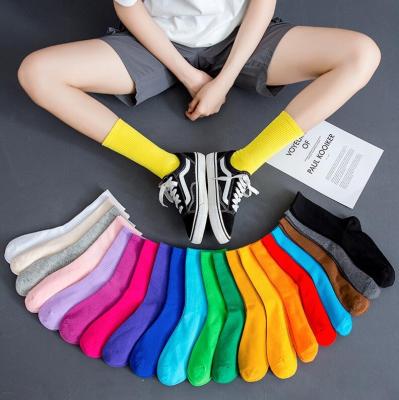 China Wholesale Antibacterial Cotton Crew Men Socks Fashion Pure Dress Color Candy Color Candy Custom Embroidered Unisex Socks for sale