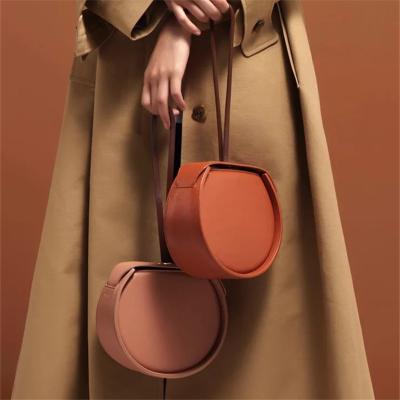 China 100% 2021 Eco-Friendly Luxury Circular Round Half Moon Women Small Shoulder Women Messenger Bags for sale