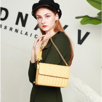 China 100% Eco-friendly Stitched Embroidery Shoulder Bags Women Handbags Leather Chain Sling Bags for sale