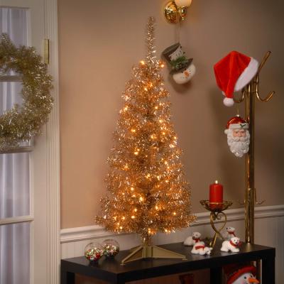 China 2022 Christmas Decoration Hot Selling Artificial Christmas Tree Christamas With Light For Home Decoration for sale